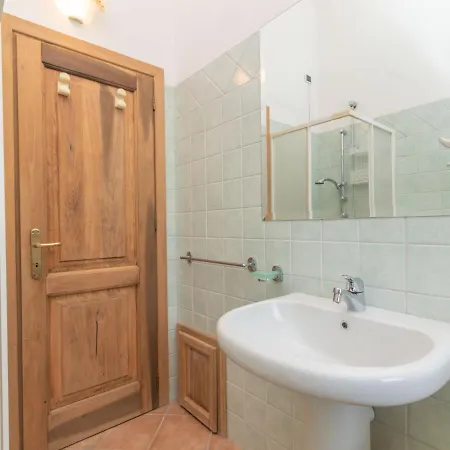 Le Bijou By Interhome * Cannigione